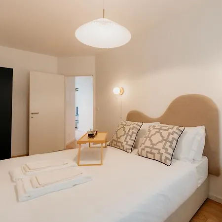 Mary Pink - No 3c - Sublime Two-bedroom *