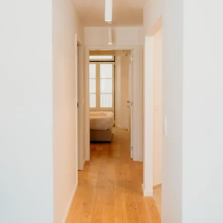 Apartment Mary Pink - No 3c - Sublime Two-bedroom Lisbon